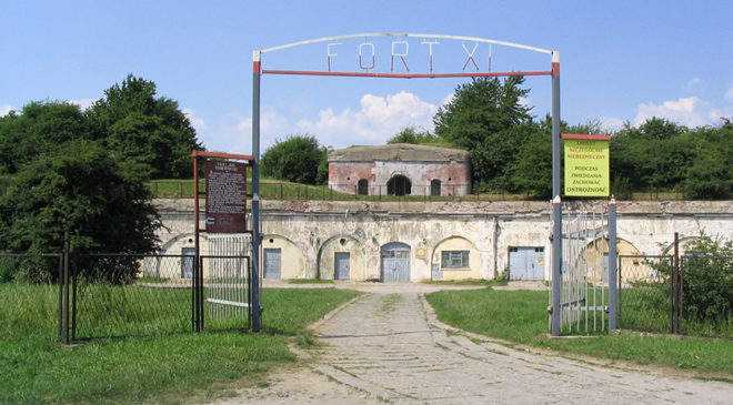 У Дуньковичках зберігся відомий з кінця ХІХ ст. форт XI